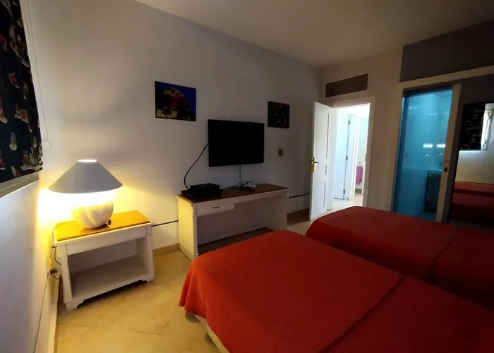 19, Amwaj Oyoun - Beach- Aquapark Free Access *